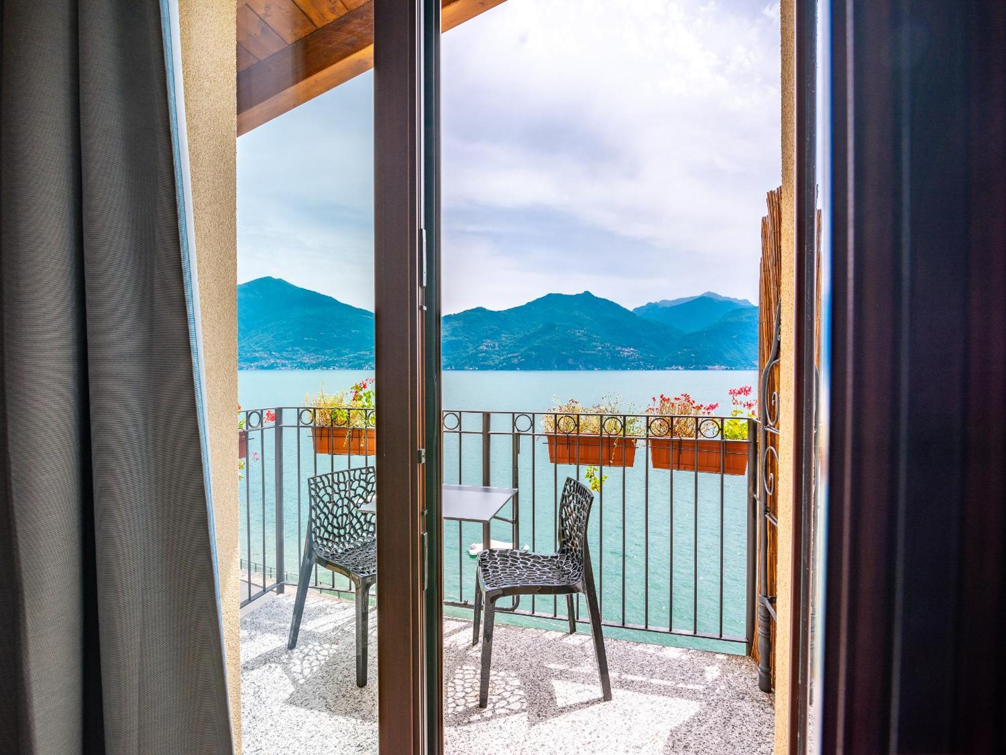 Double Room Lake View