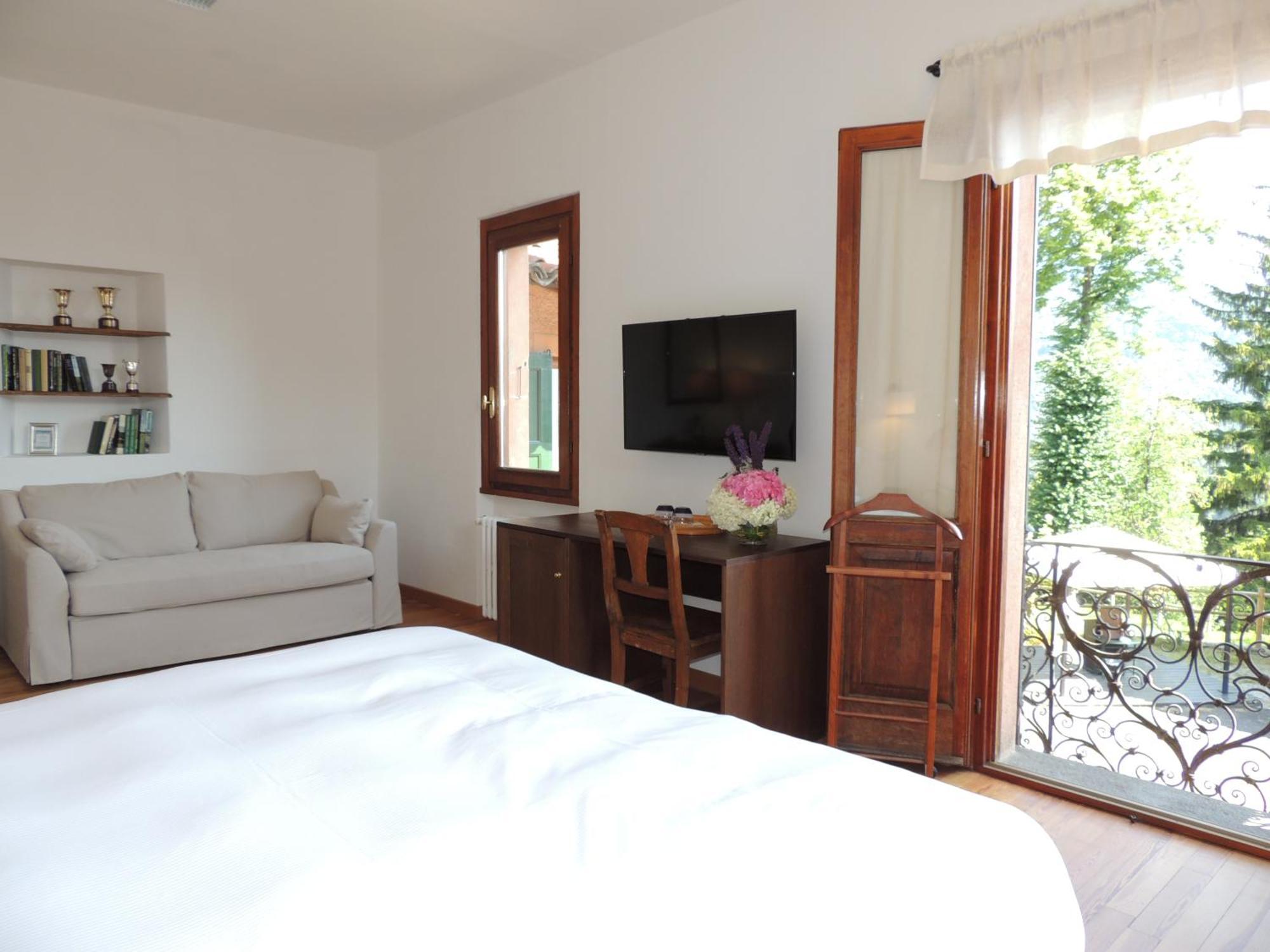 Junior Suite Garden View